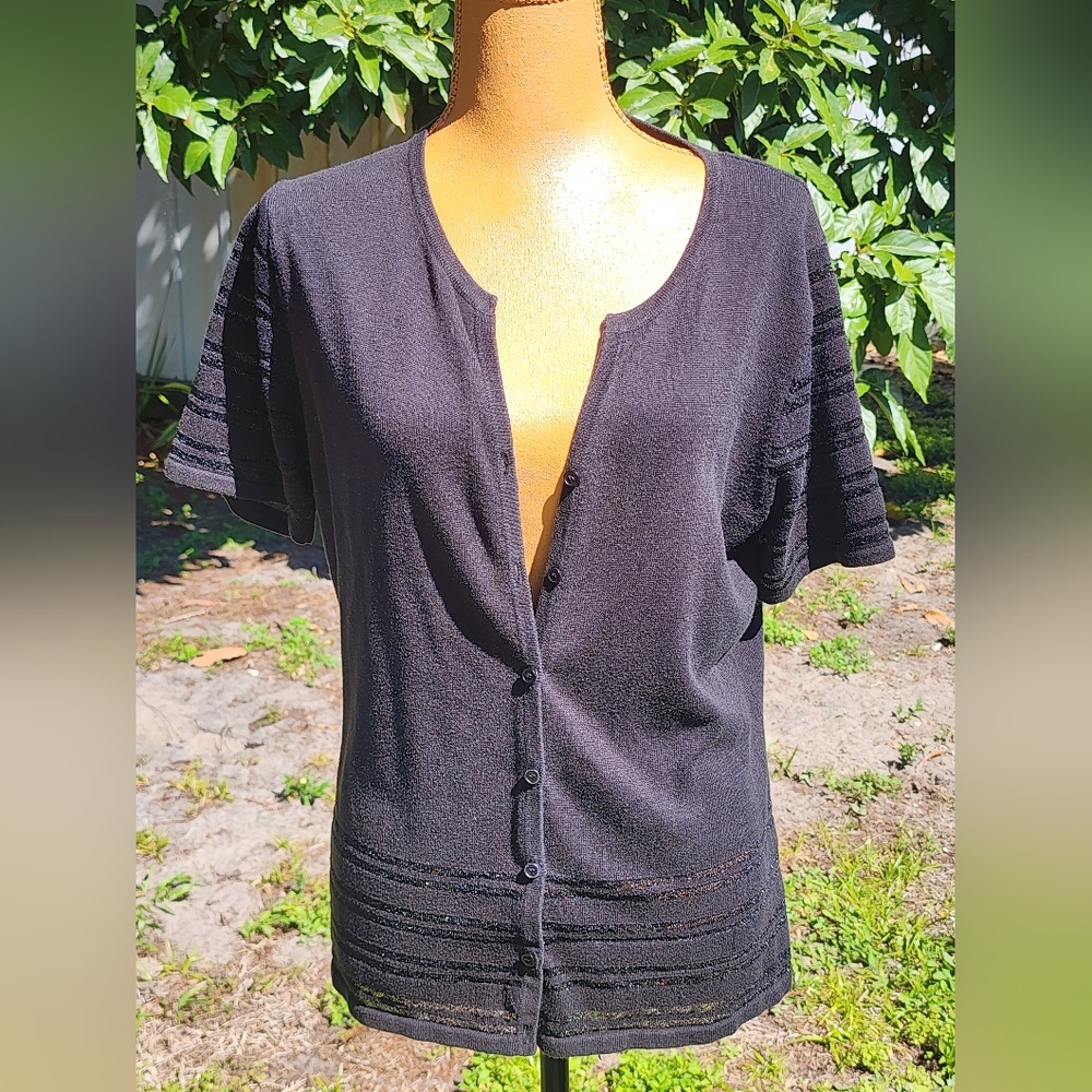 Gladys Bagley size L Black short sleeve button up knitted blouse